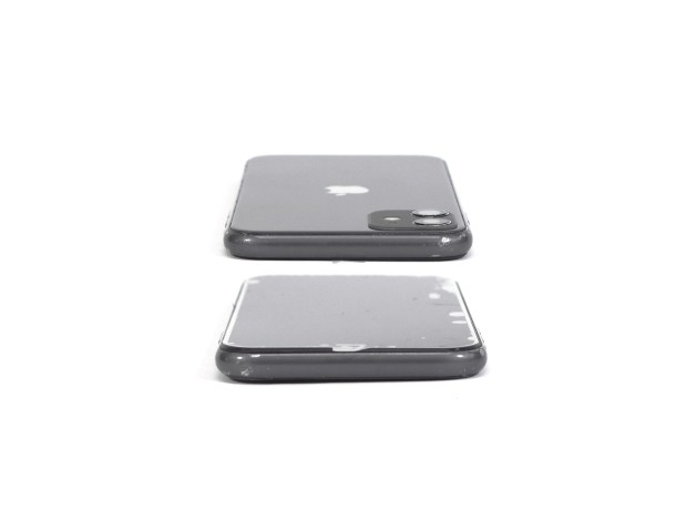 IPHONE 11 BLACK Outle Apple A12 Bionic 2.66 Ghz