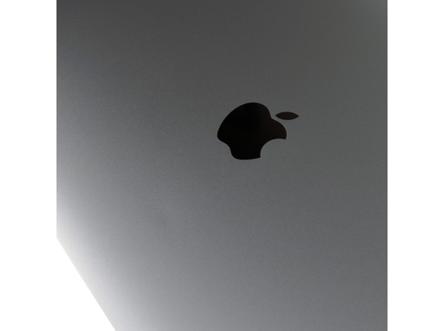 MacBook Pro 13" A2338 Outlet B Apple M2 3.49 GHz